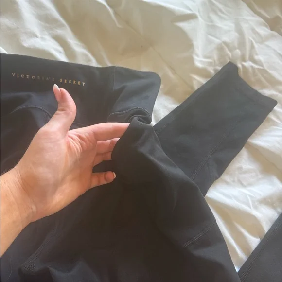 Victoria's Secret Black Leggings - Picture 3 of 4
